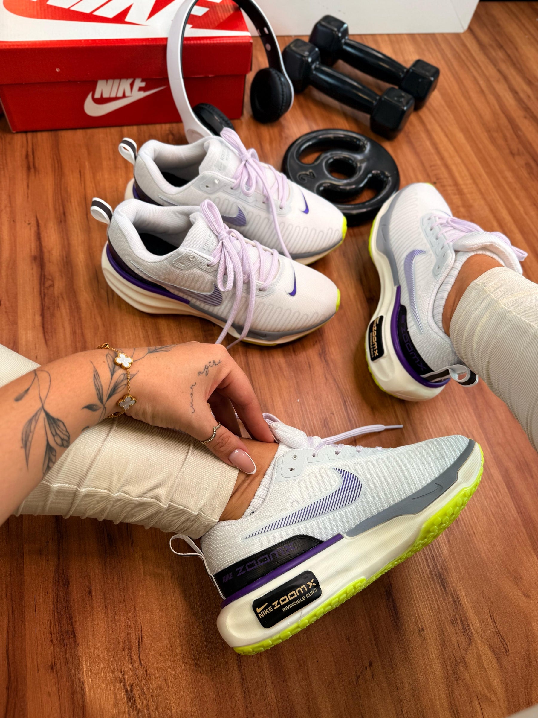 TĂȘnis Feminino NK ZoomX Invencible Run