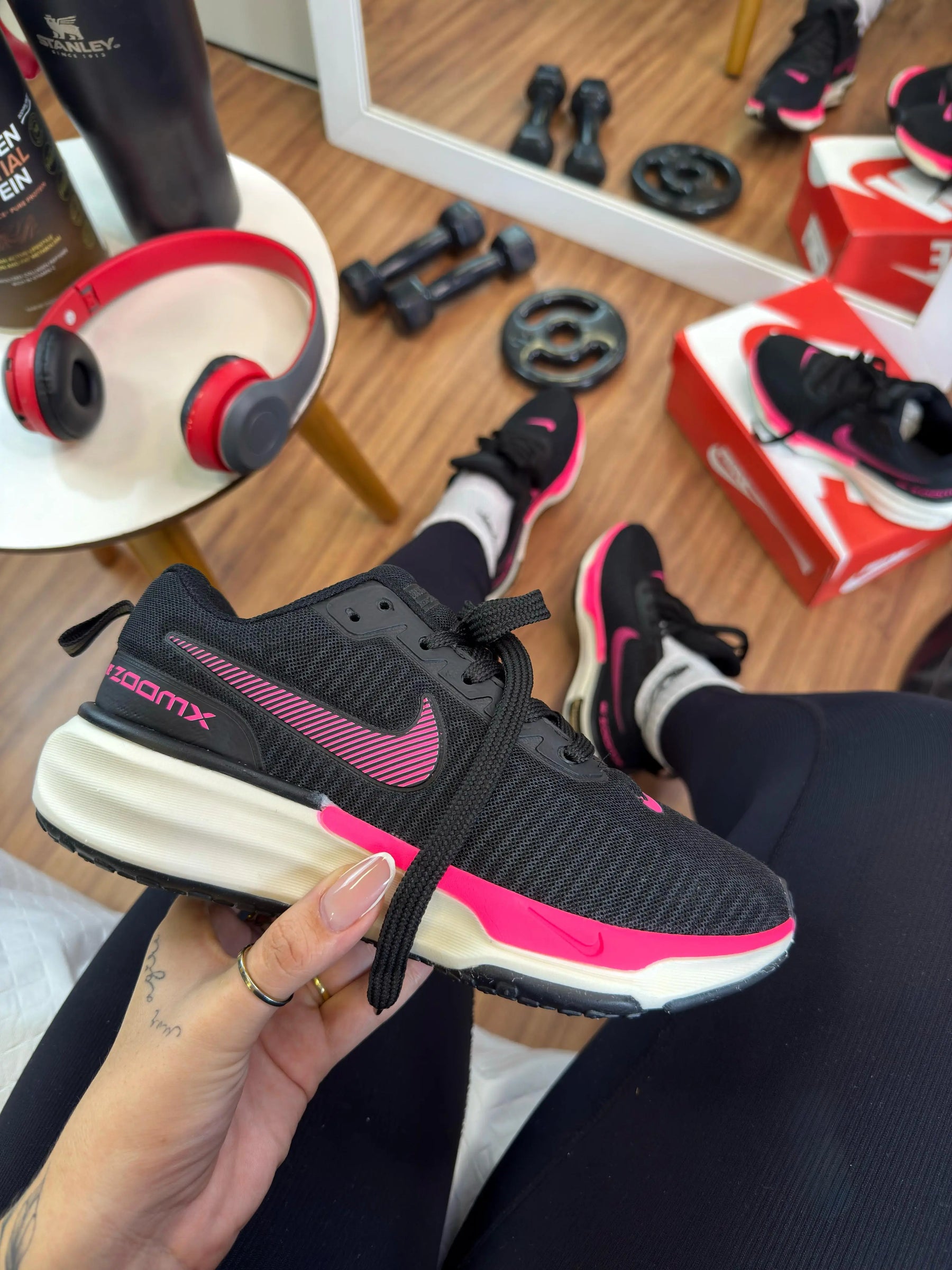 TĂȘnis Feminino NK ZoomX Invencible Run