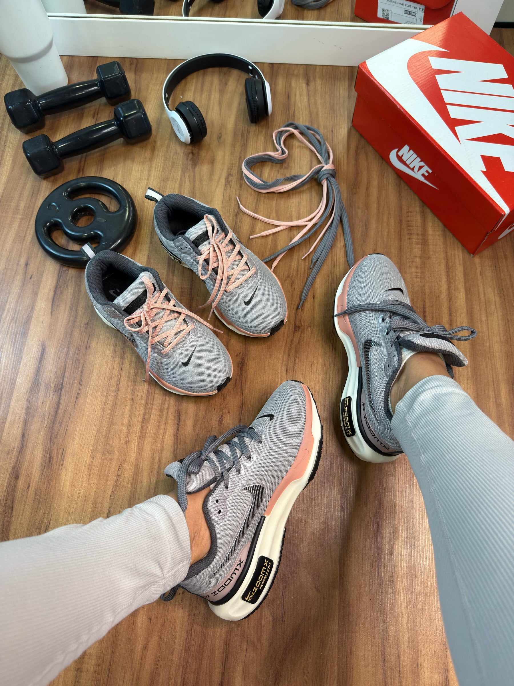 TĂȘnis Feminino NK ZoomX Invencible Run