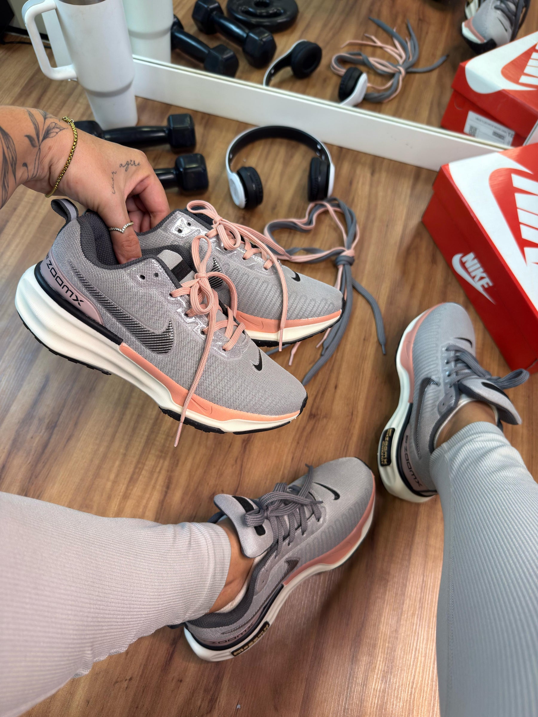 TĂȘnis Feminino NK ZoomX Invencible Run