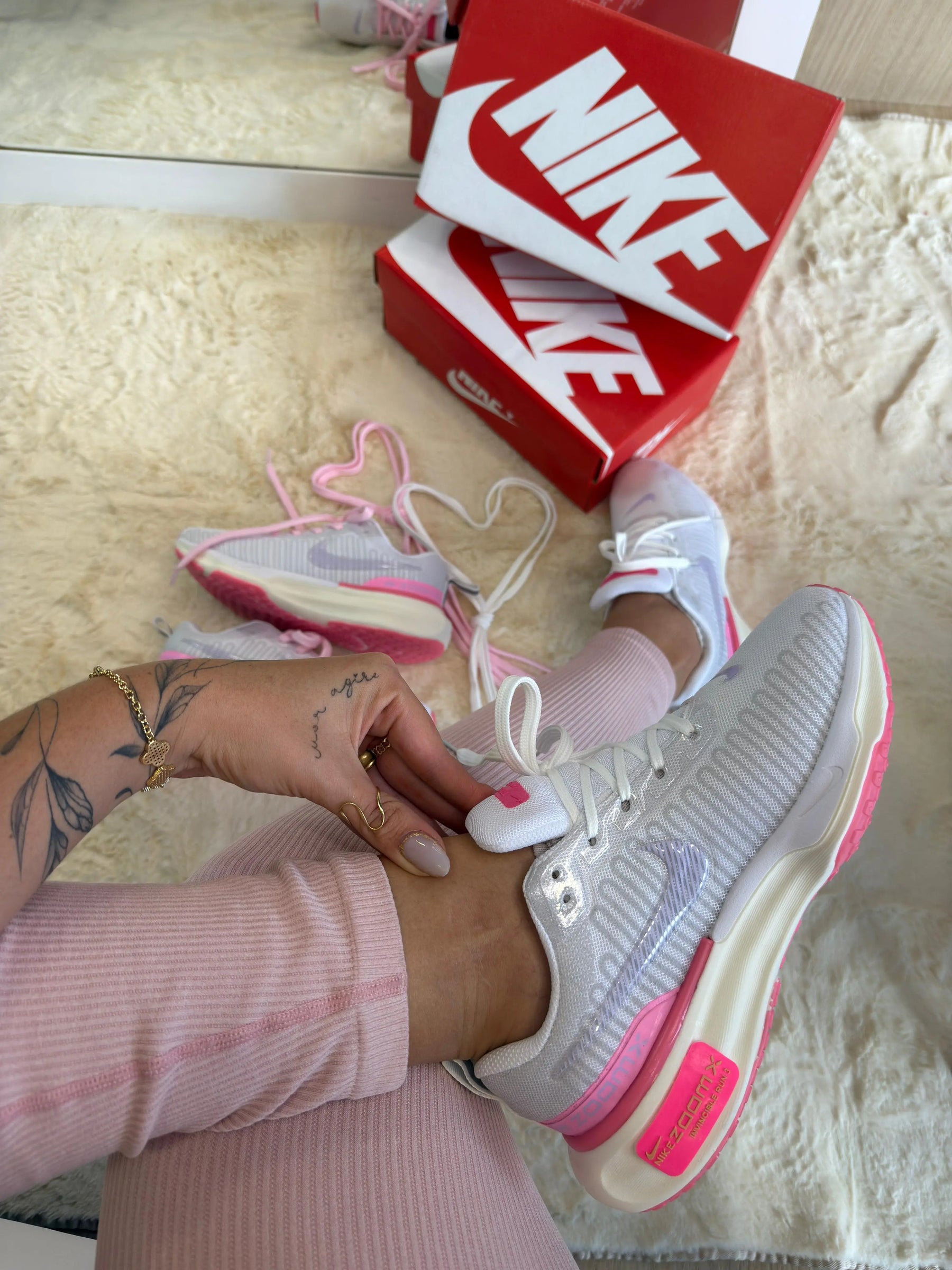TĂȘnis Feminino NK ZoomX Invencible Run