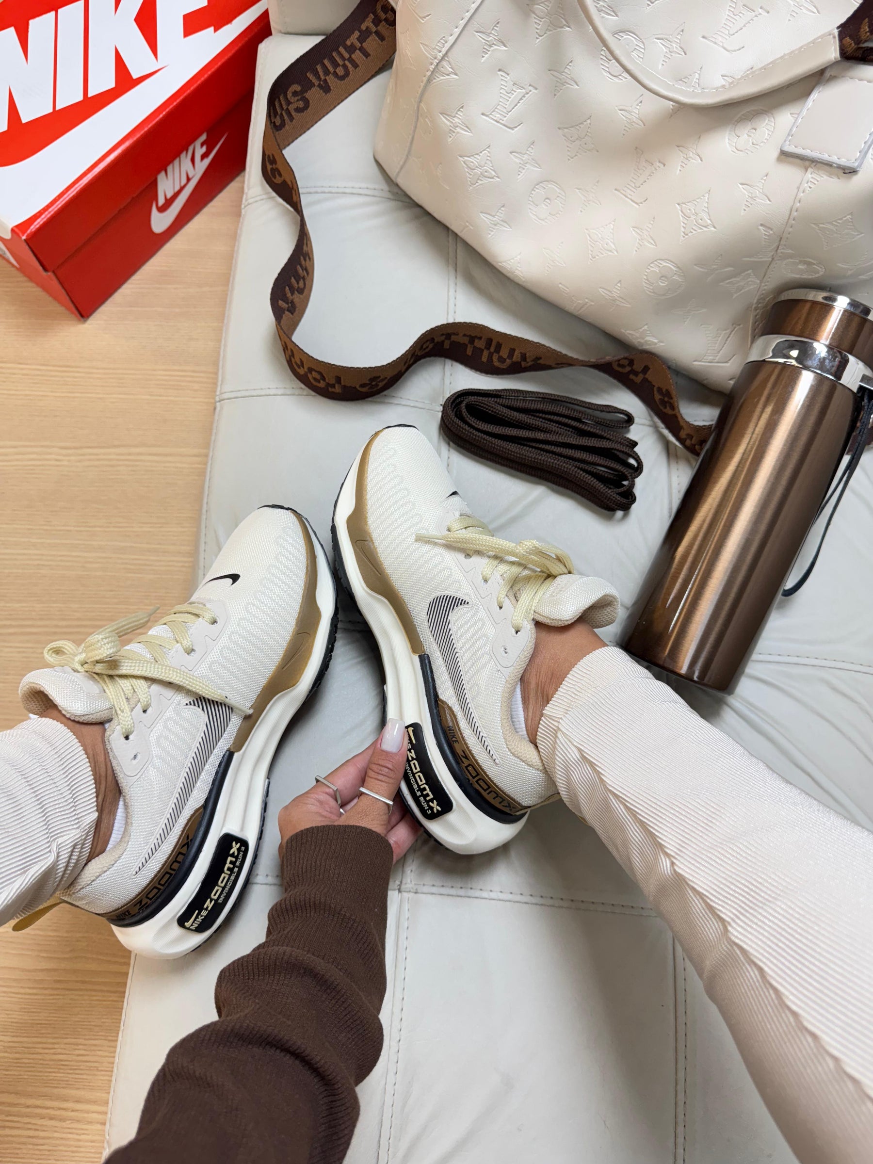 TĂȘnis Feminino NK ZoomX Invencible Run