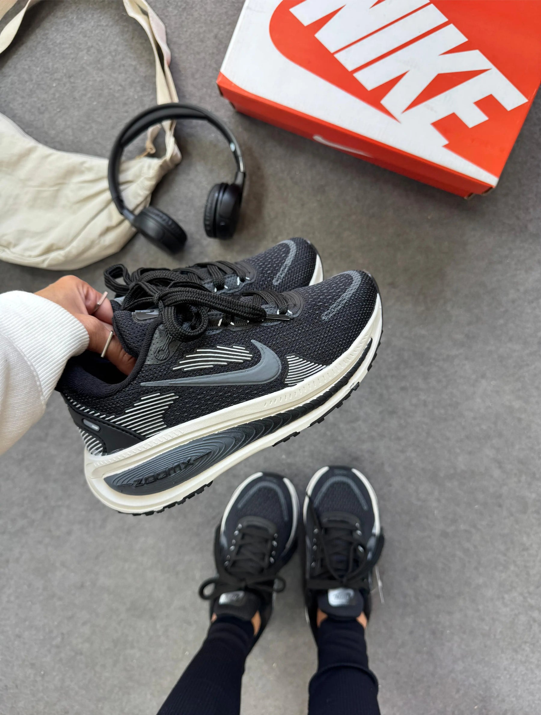 TĂȘnis Feminino NK Vomero 18