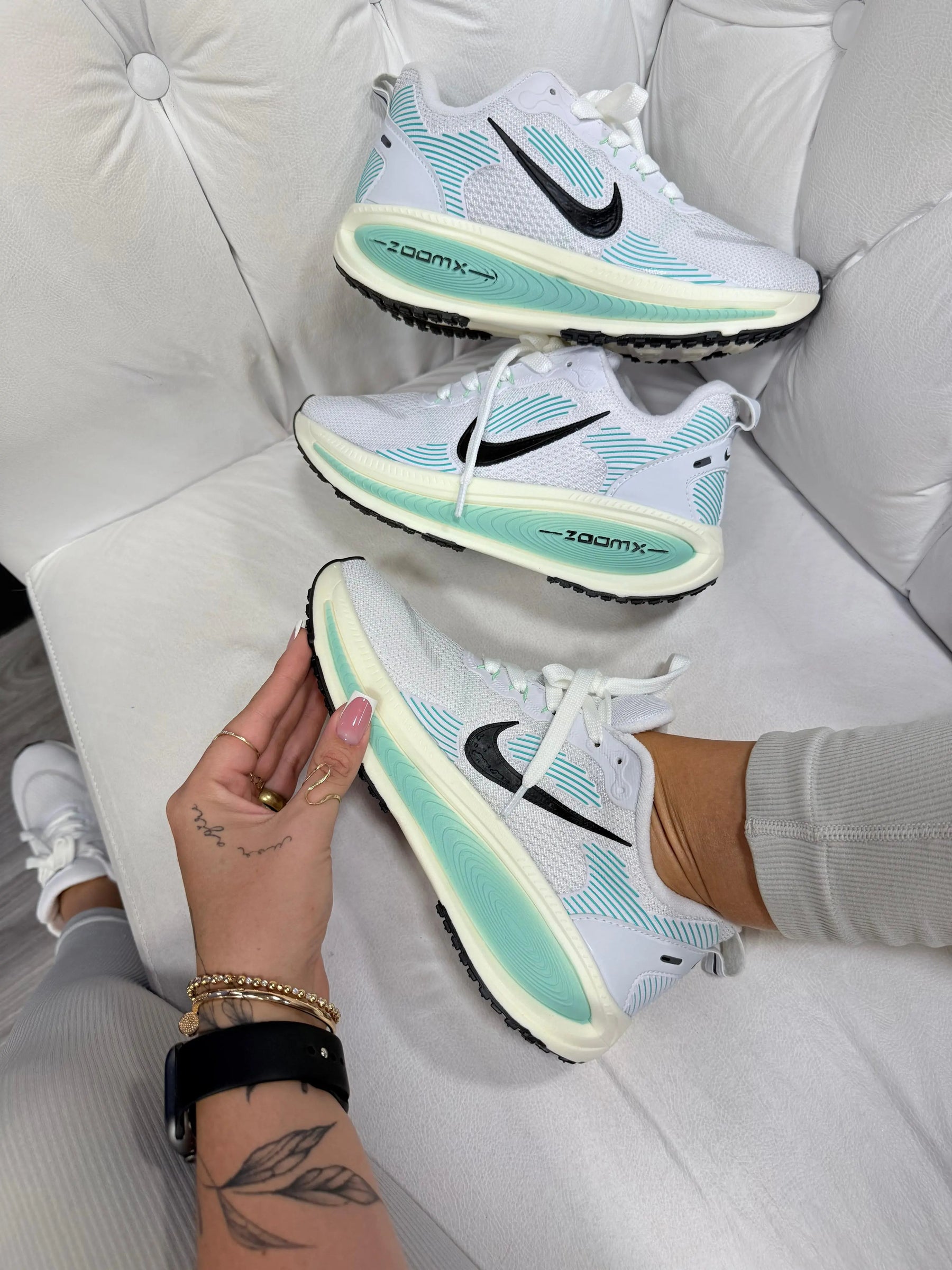 Tênis Feminino NK Vomero 18